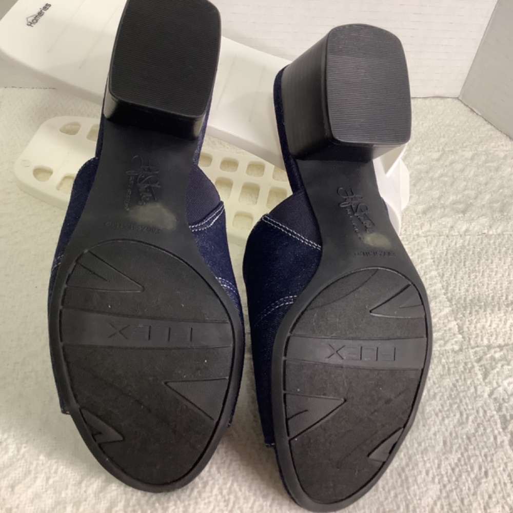 NWOT Life Stride‎ soft system denin mule - Picture 7 of 10